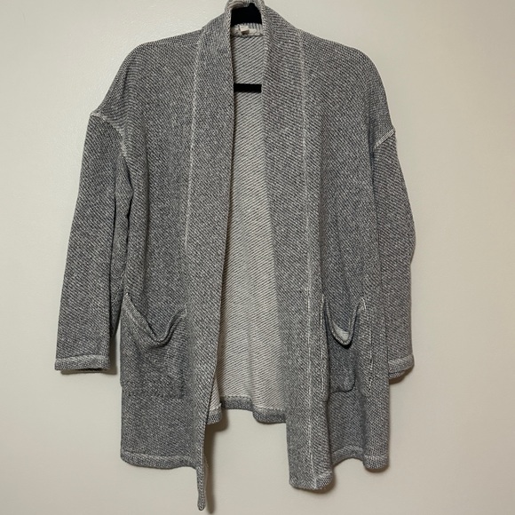 Eileen Fisher 100% Organic Cotton Gray Cardigan Pockets Drop Sleeve Sz XS - Picture 1 of 6